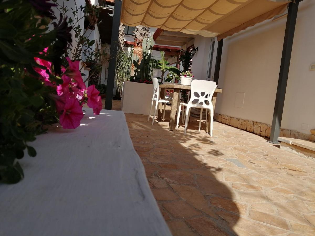 بورتو سيساريو Villa Raggio Di Sole Parcheggio Privato المظهر الخارجي الصورة