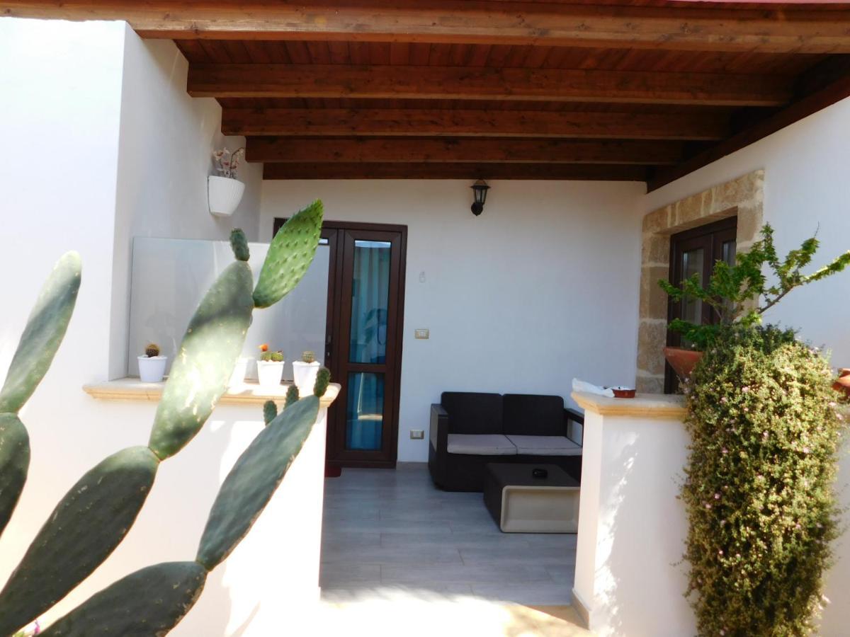 بورتو سيساريو Villa Raggio Di Sole Parcheggio Privato المظهر الخارجي الصورة