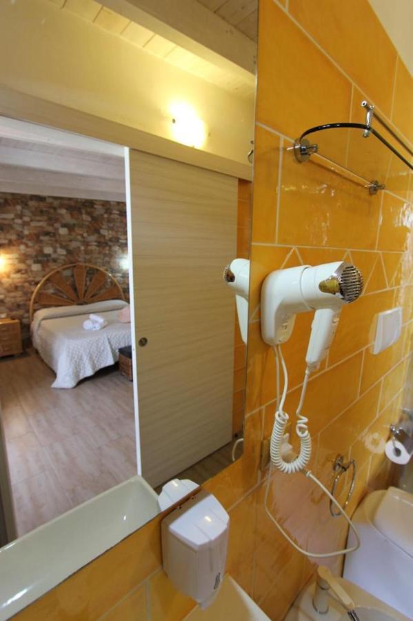 بورتو سيساريو Villa Raggio Di Sole Parcheggio Privato المظهر الخارجي الصورة