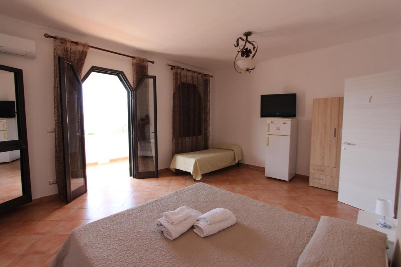 بورتو سيساريو Villa Raggio Di Sole Parcheggio Privato المظهر الخارجي الصورة