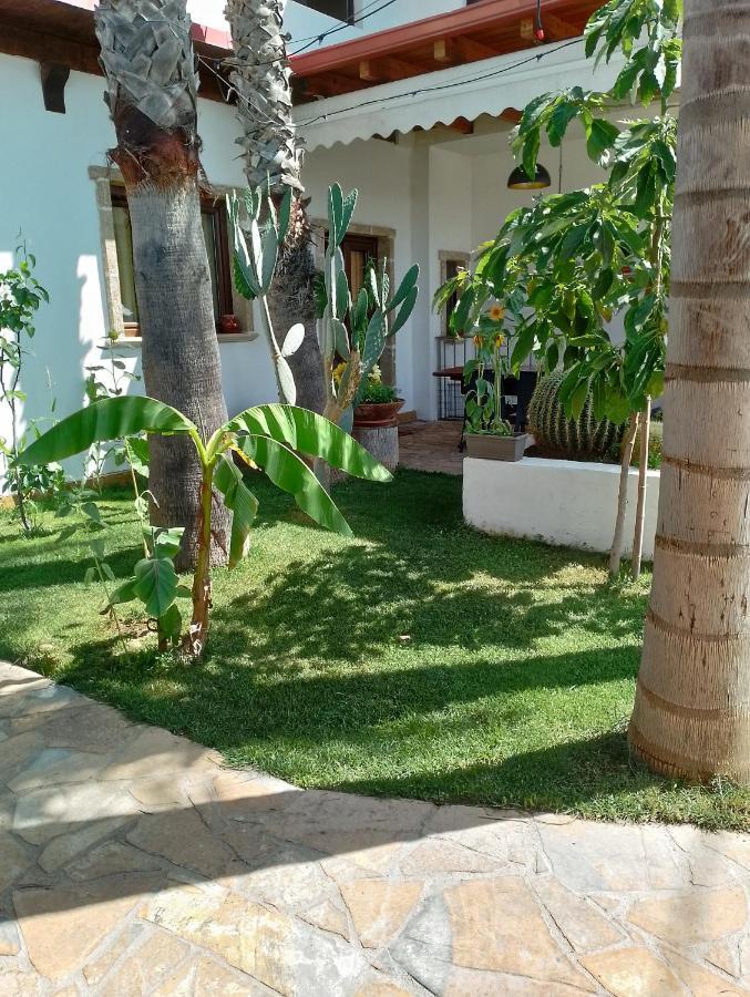 بورتو سيساريو Villa Raggio Di Sole Parcheggio Privato المظهر الخارجي الصورة