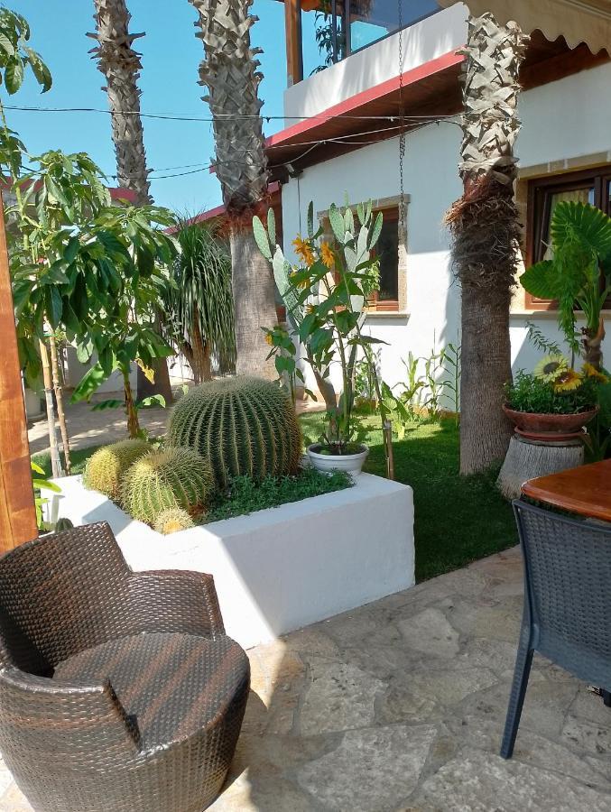 بورتو سيساريو Villa Raggio Di Sole Parcheggio Privato المظهر الخارجي الصورة