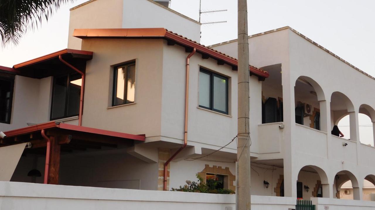 بورتو سيساريو Villa Raggio Di Sole Parcheggio Privato المظهر الخارجي الصورة