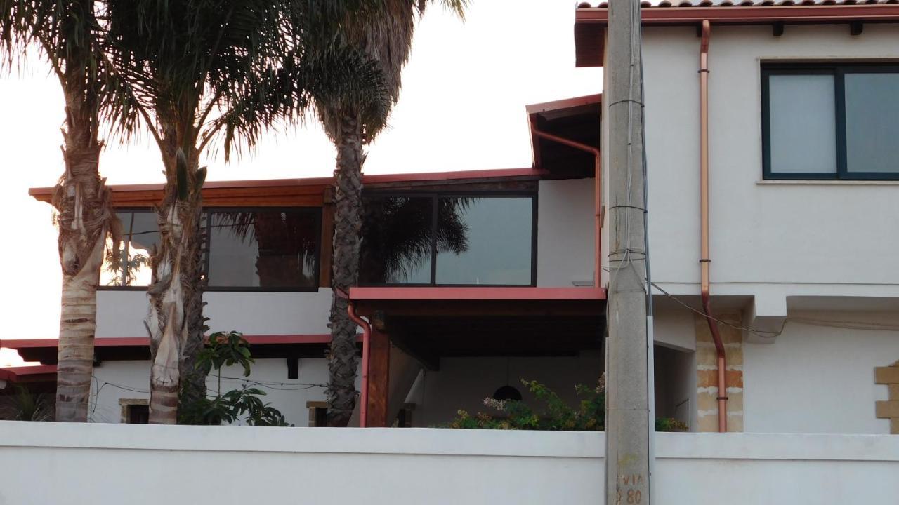 بورتو سيساريو Villa Raggio Di Sole Parcheggio Privato المظهر الخارجي الصورة
