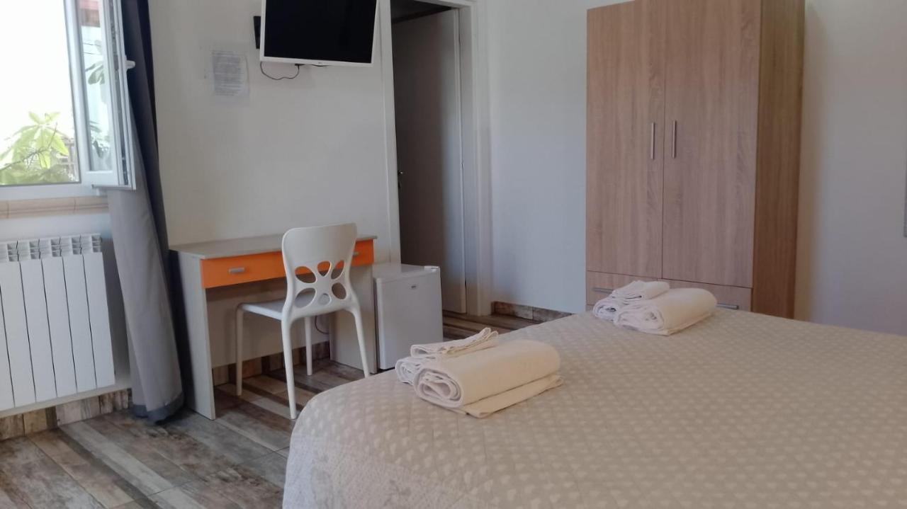 بورتو سيساريو Villa Raggio Di Sole Parcheggio Privato المظهر الخارجي الصورة