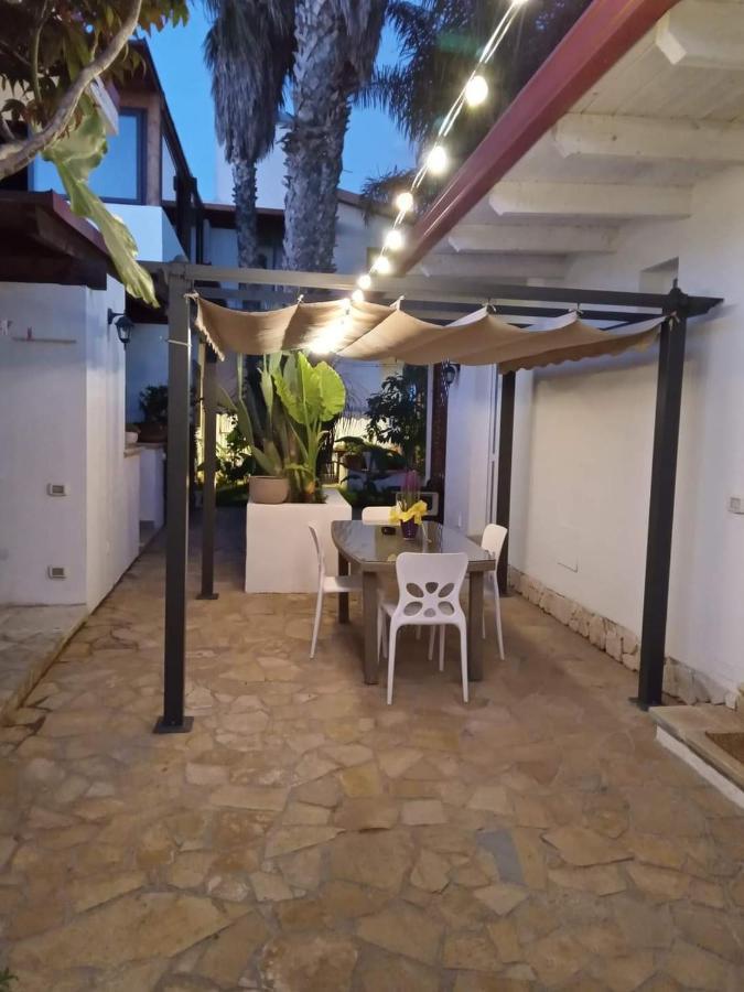 بورتو سيساريو Villa Raggio Di Sole Parcheggio Privato المظهر الخارجي الصورة