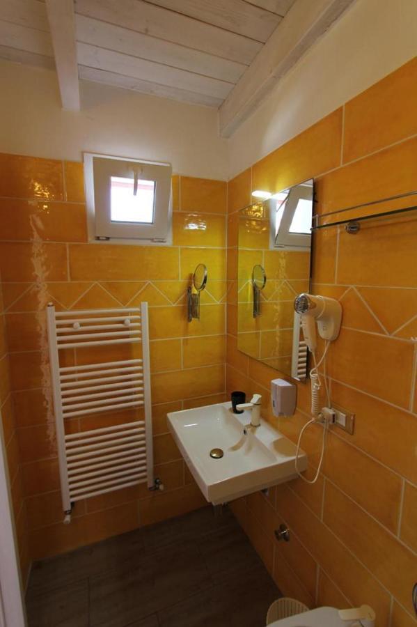 بورتو سيساريو Villa Raggio Di Sole Parcheggio Privato المظهر الخارجي الصورة