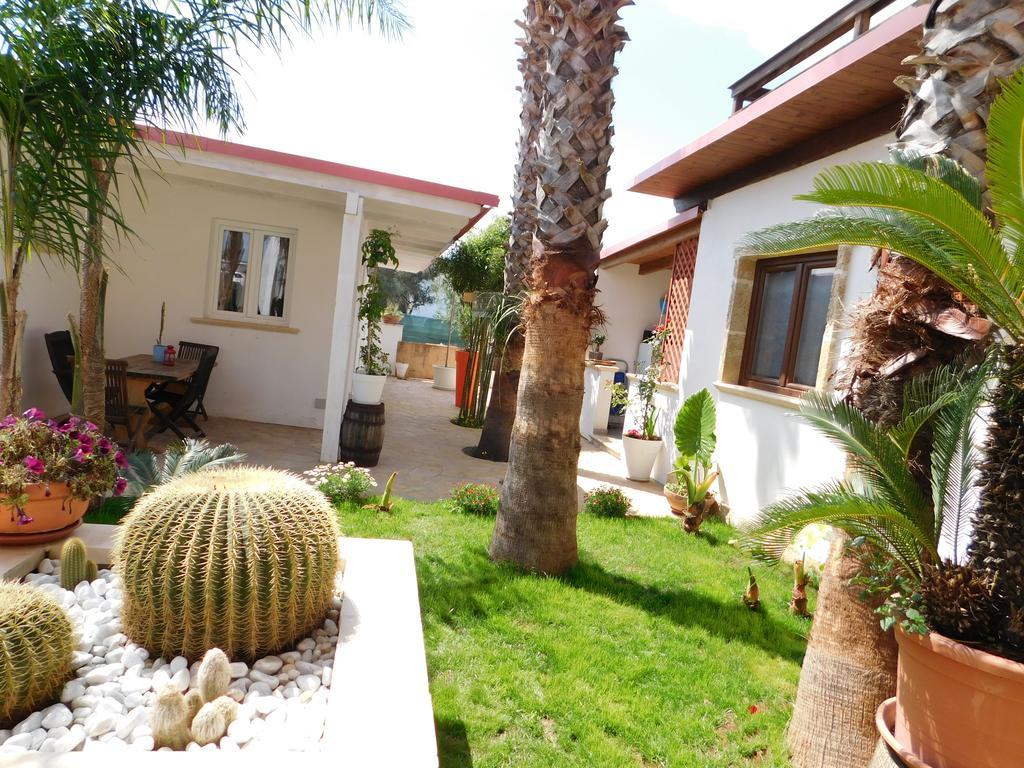 بورتو سيساريو Villa Raggio Di Sole Parcheggio Privato المظهر الخارجي الصورة