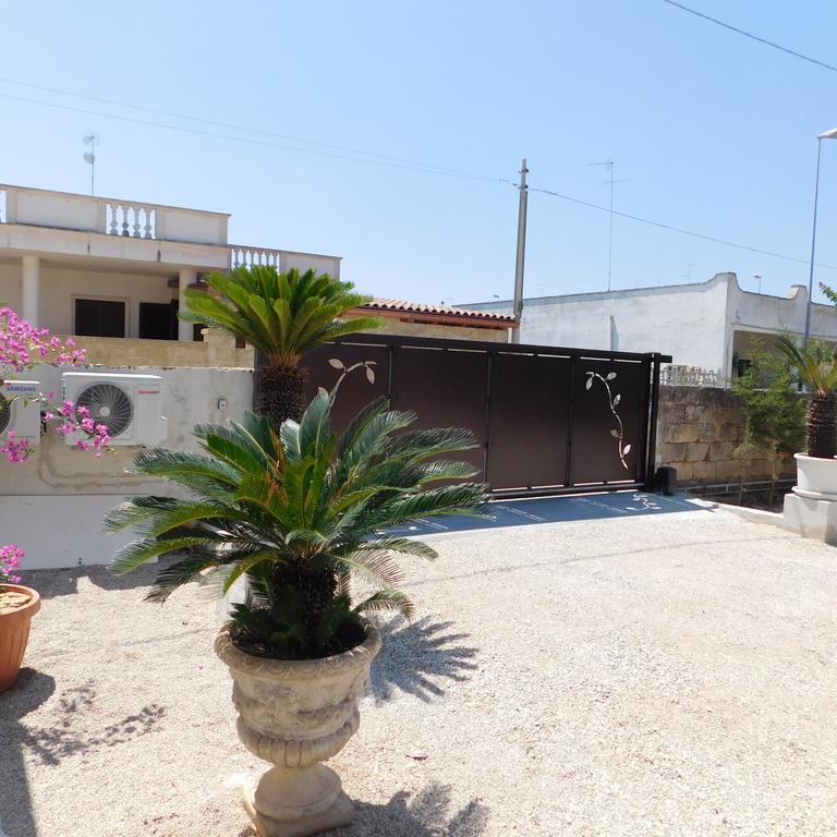 بورتو سيساريو Villa Raggio Di Sole Parcheggio Privato المظهر الخارجي الصورة