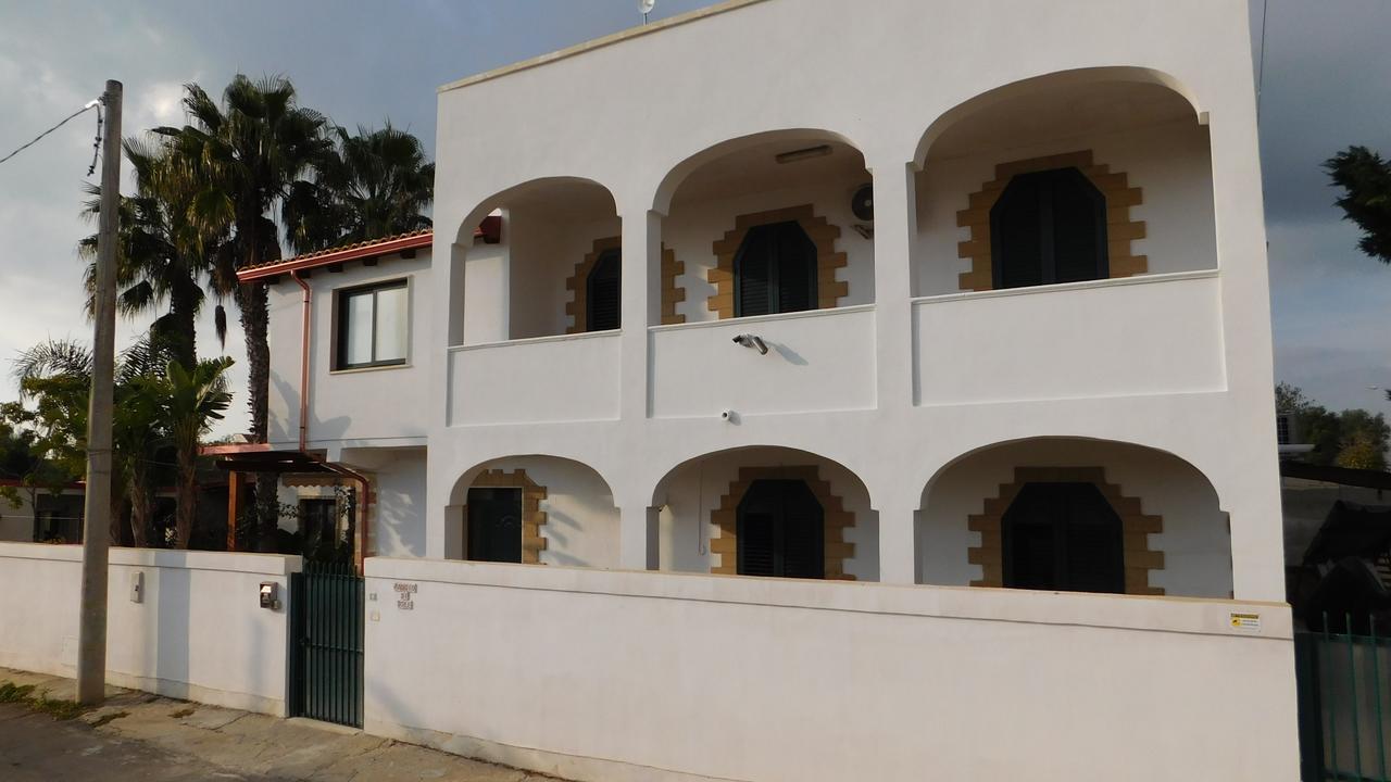بورتو سيساريو Villa Raggio Di Sole Parcheggio Privato المظهر الخارجي الصورة